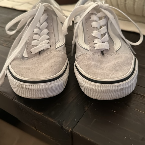 Vans Old Skool Low top sneakers. Grey and white. EUC. Size Men’s 5. - Picture 2 of 8